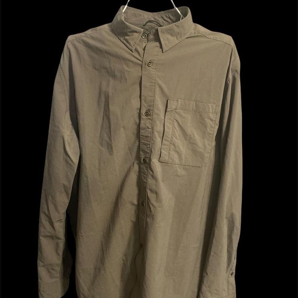 Nice Men swiss-tech lightweight button up shirt XL